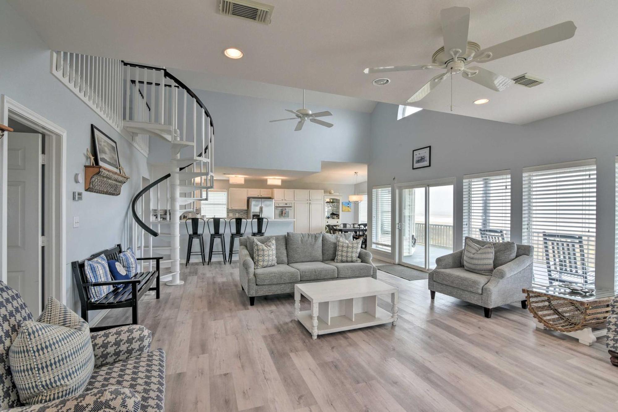 Oceanfront Galveston Home - Walk To Beach! Zewnętrze zdjęcie